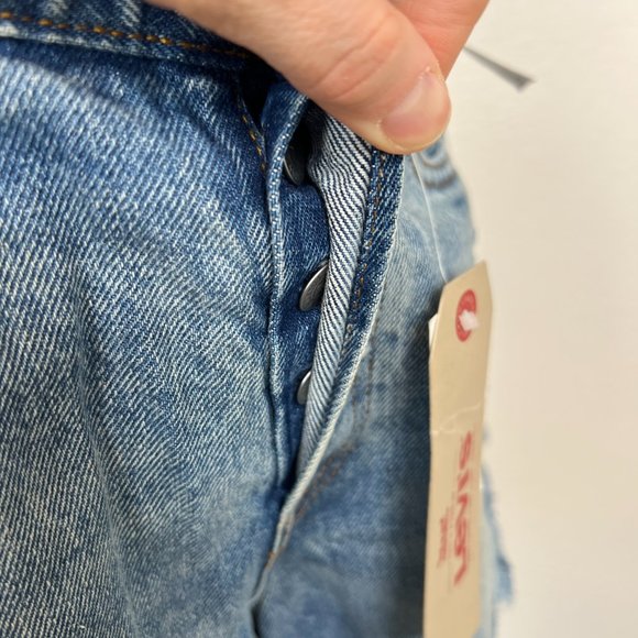 Denim Shorts - LEVI's Wedgie Fit - Picture 4 of 9